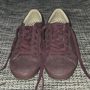 Taos Footwear Purple Lace-Up Sneakers